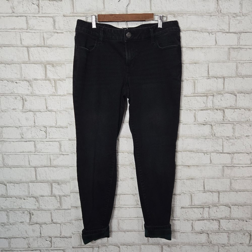 Maurices‎ low-rise black skinny jeans